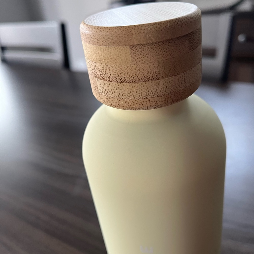 New Reusable Water Bottle - Picture 5 of 5